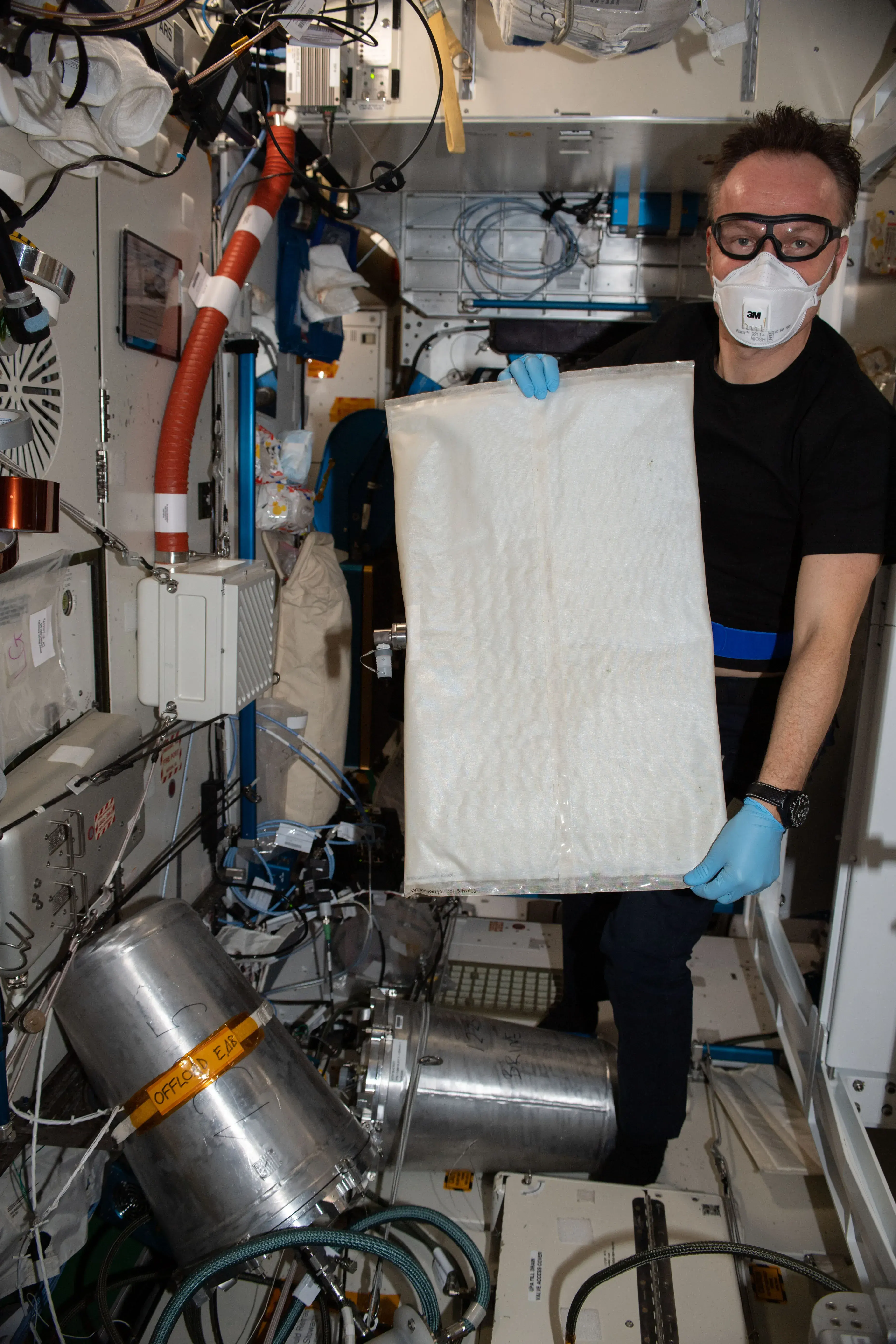 Water filter system on ISS